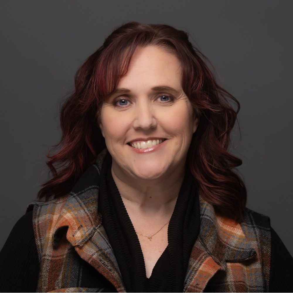 Meet your Posher, Claudia